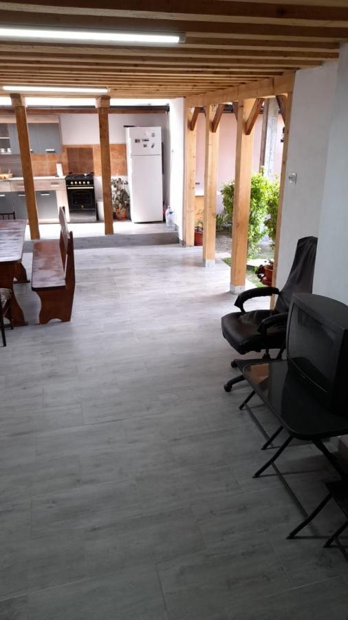 Casa Elena Eselnita Hotel Luaran gambar